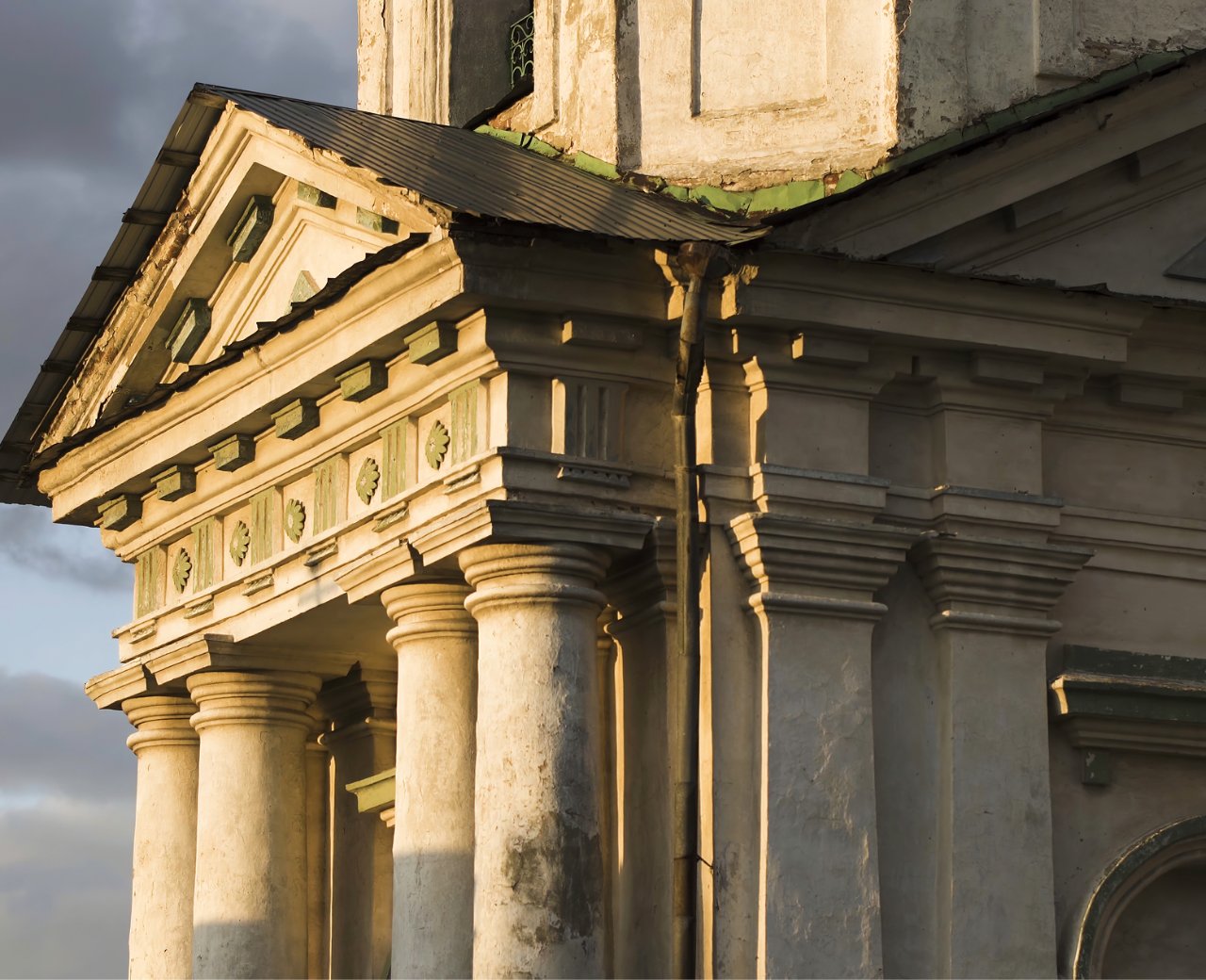 Government building with classical columns